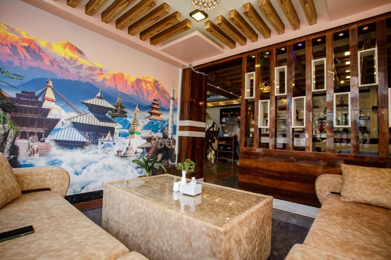 Gauri Shankar Hotel Нагаркот Екстериор снимка
