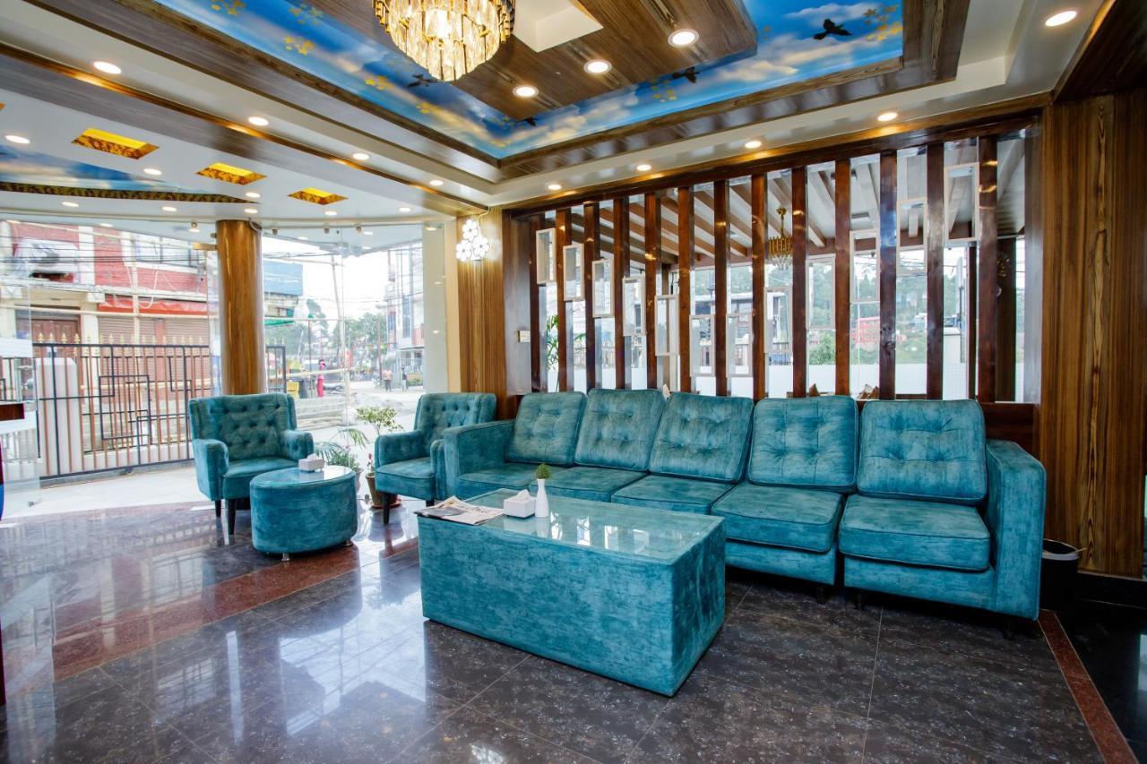 Gauri Shankar Hotel Нагаркот Екстериор снимка