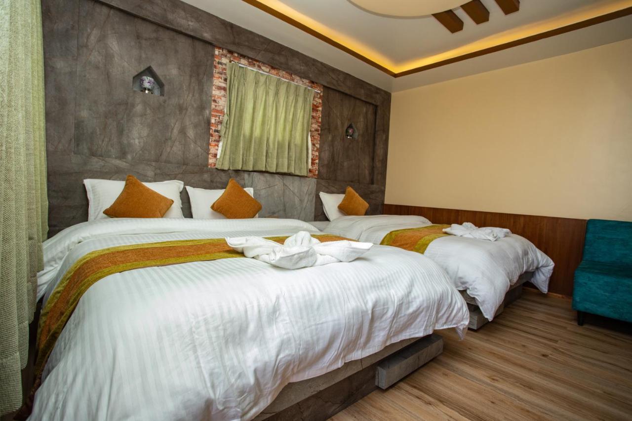 Gauri Shankar Hotel Нагаркот Екстериор снимка